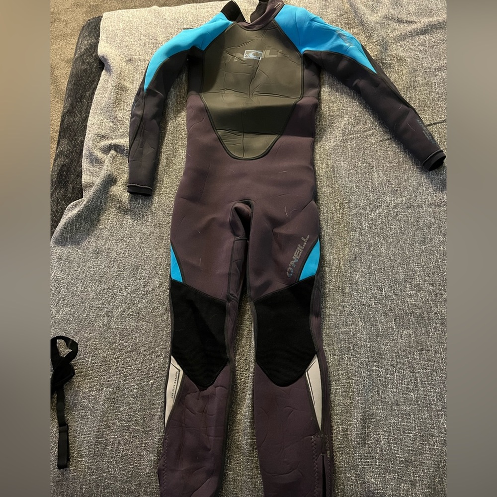 New O’Neil wetsuit
